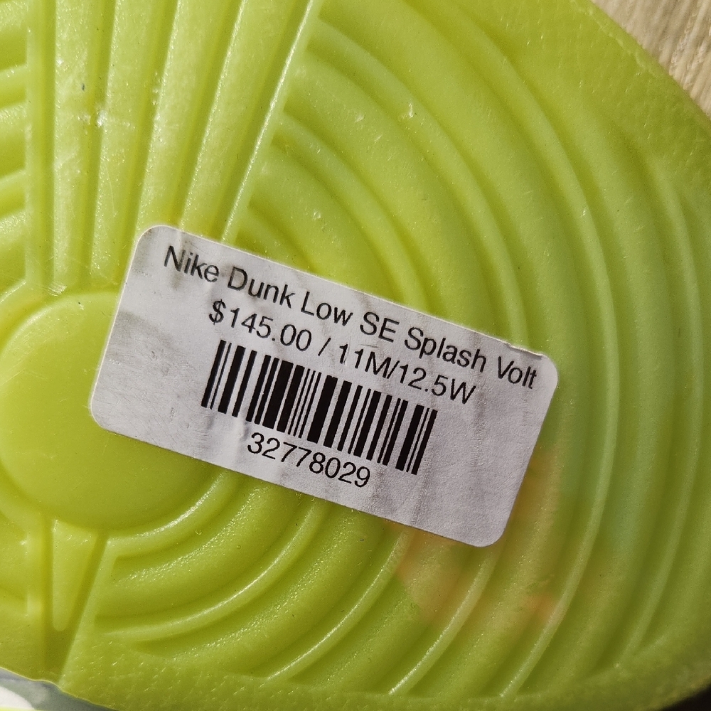 Nike Bright Lime Green Sneakers - Picture 5 of 5